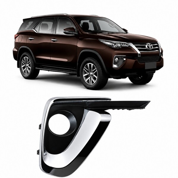 Moldura Farol de Milha Hilux SW4 2016 a 2020 Direita Original
