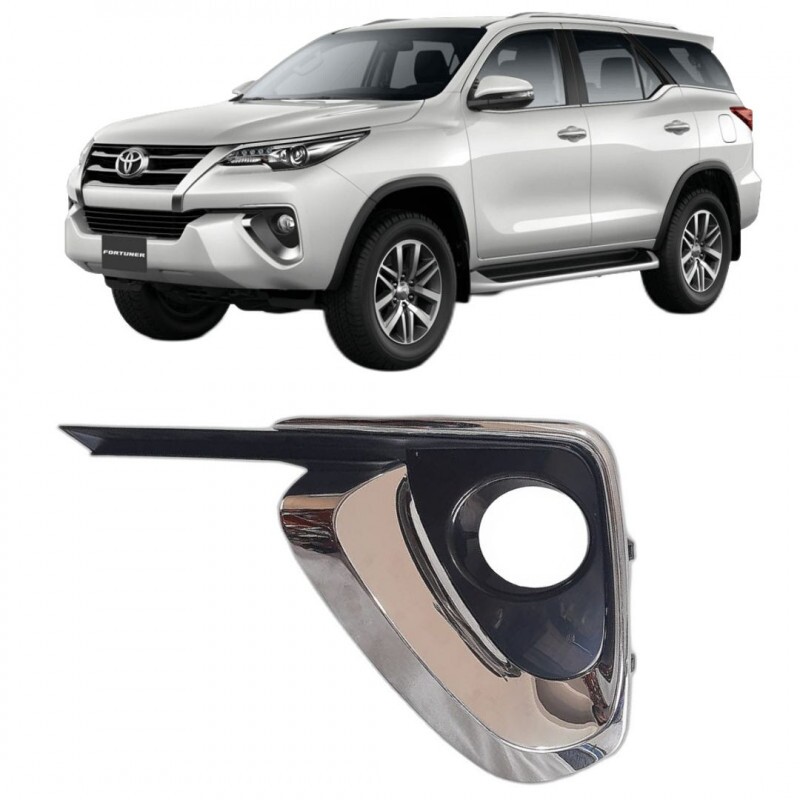 Moldura Farol de Milha Hilux SW4 2016 a 2020 Esquerdo