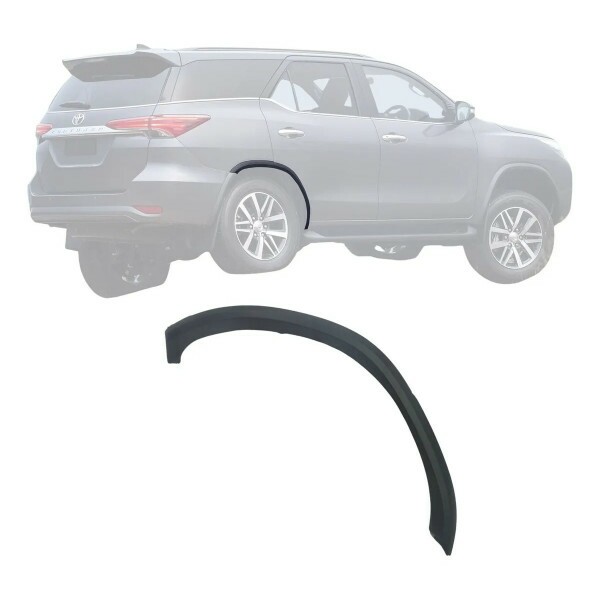 Moldura Para-choque Traseiro Hilux SW4 2015 a 2024 Direito Friso